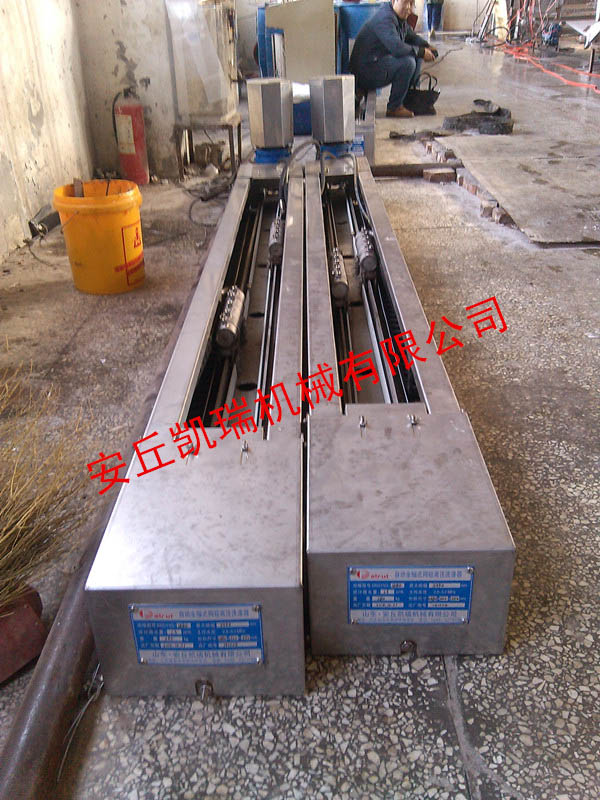 自動全幅式網(wǎng)毯高壓洗滌器